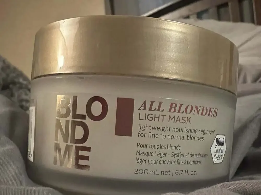 Schwarzkopf Professional BLONDME All Blondes Light Mask 200ml Discontinued